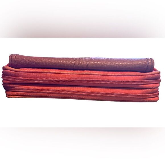 JESSICA Simpson full size wallet - Picture 7 of 12